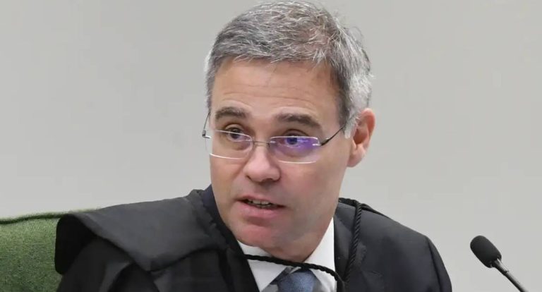 André Mendonça assume relatoria do caso Master e se reúne com a PF