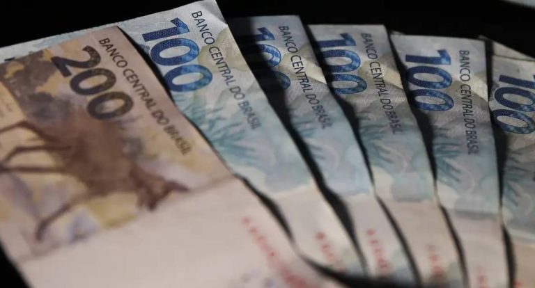 Arrecadação federal bate recorde e soma R$ 325,7 bilhões em janeiro