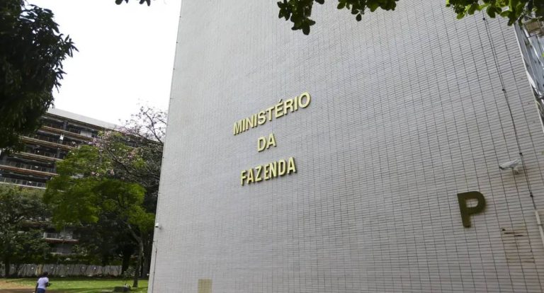 Brasil capta recorde de US$ 4,5 bilhões no mercado internacional