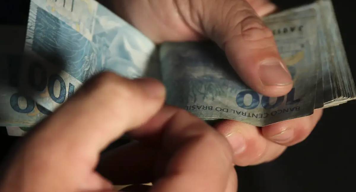 Brasileiros resgatam R$ 429 milhões esquecidos em bancos em dezembro