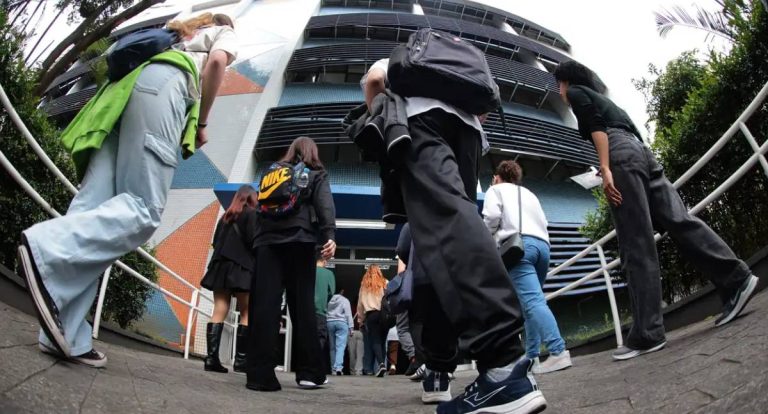 Candidatos pré-selecionados têm até as 23h59 para completar cadastro no Fies