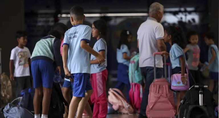 Censo Escolar 2025: Brasil atinge meta de 25% dos alunos em tempo integral