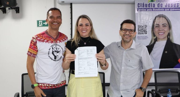 Cláudia de Jesus garante R$ 581 mil para centro esportivo