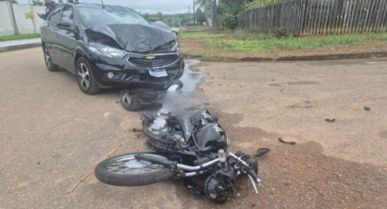 Colisão entre moto e carro deixa homem ferido em Nova Brasilândia