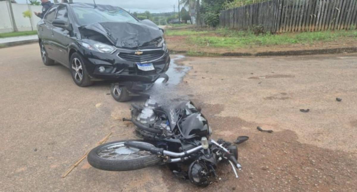 Colisão entre moto e carro deixa homem ferido em Nova Brasilândia