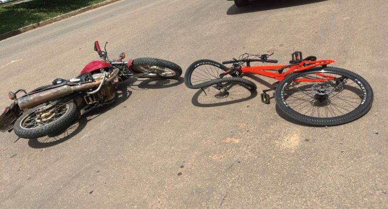 Colisão frontal entre moto e bicicleta mobiliza bombeiros na JK