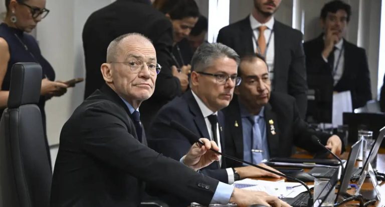 CPI do Crime convoca Vorcaro, Campos Neto e Paulo Guedes