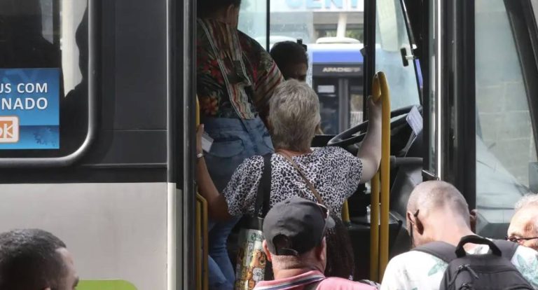 Emenda de R$ 1,5 milhão garante transporte coletivo gratuito em Ariquemes