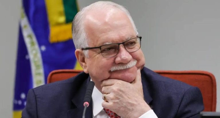 Fachin convoca reunião para tratar de menções a Toffoli no caso Master