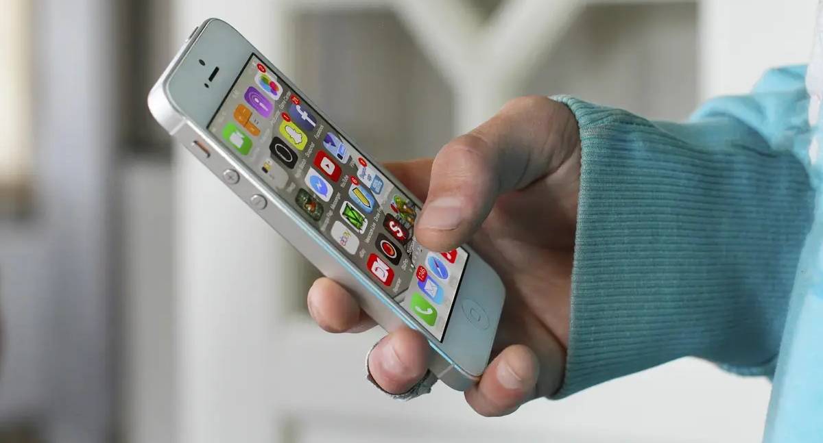 Governo eleva imposto para celulares, computadores e componentes