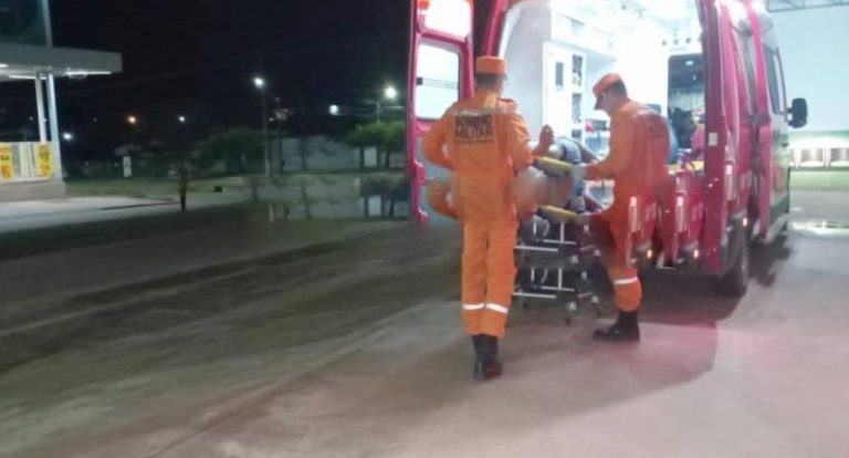 Homem é ferido com facada na cabeça durante briga com padrasto em Rolim de Moura