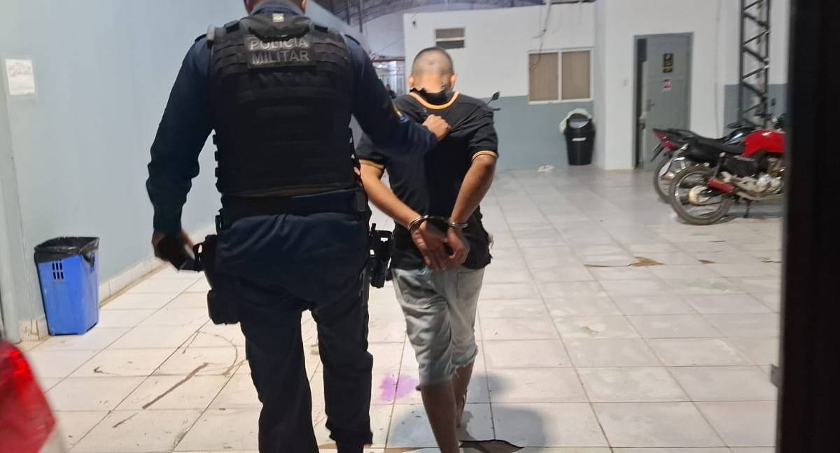 Homem é preso após ameaçar familiares de morte na zona leste