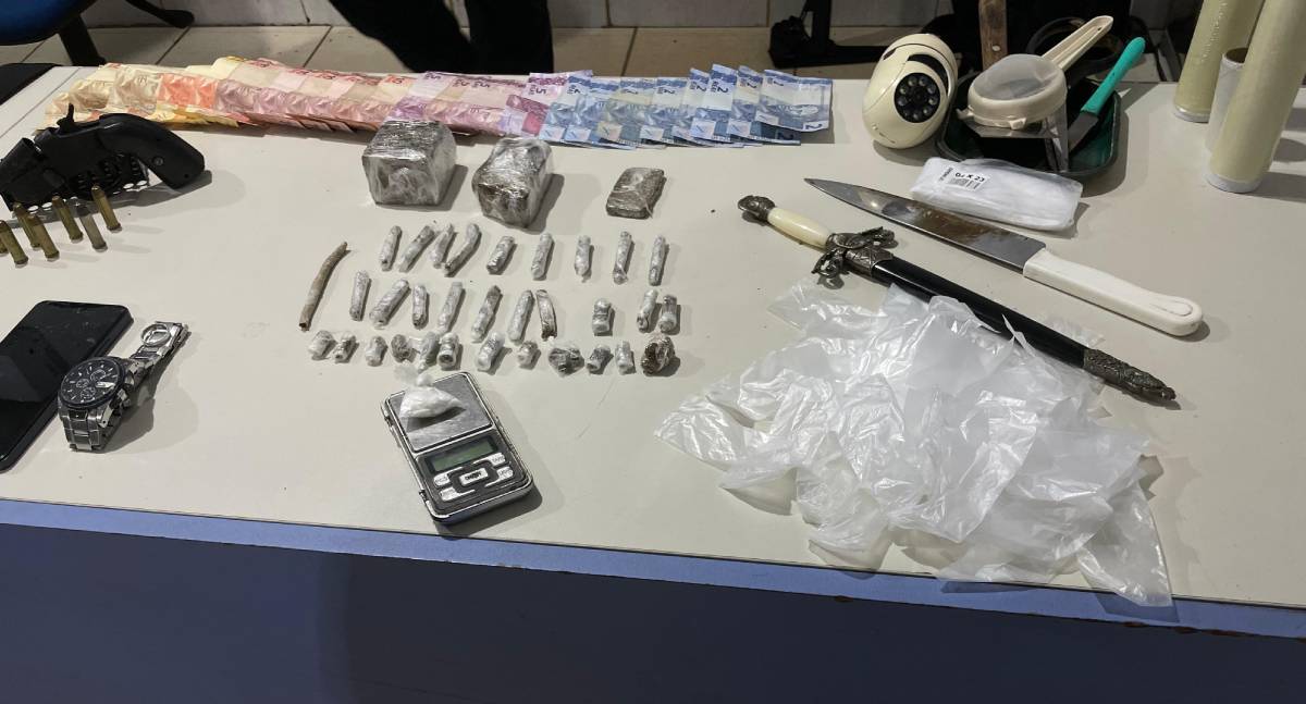 Homem é preso com arma caseira e drogas no Marcos Freire