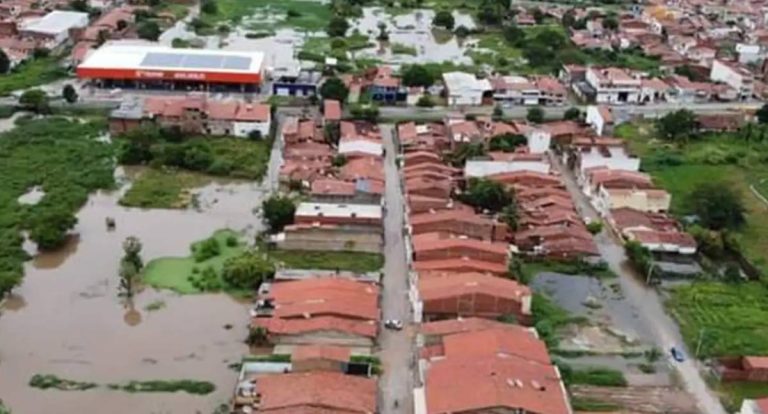 Inmet alerta para fim de semana de temporais no Norte