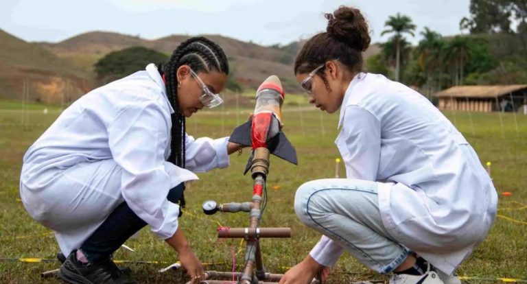 Inscrições abertas para as olimpíadas de Astronomia e de Foguetes 2026