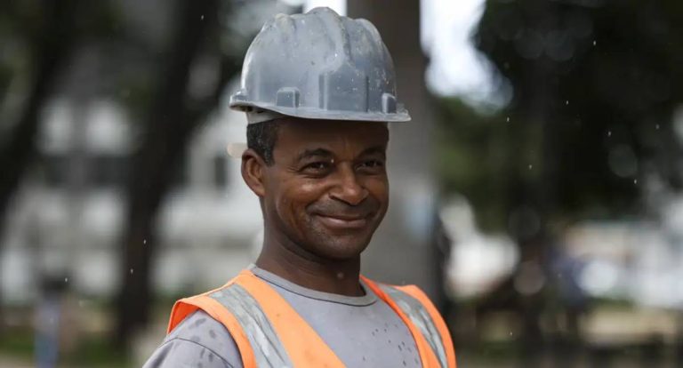 Isenção do Imposto de Renda beneficia quem ganha até R$ 5 mil