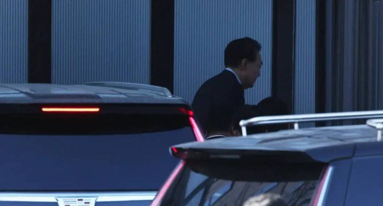 Justiça sul-coreana condena ex-presidente Yoon à prisão perpétua