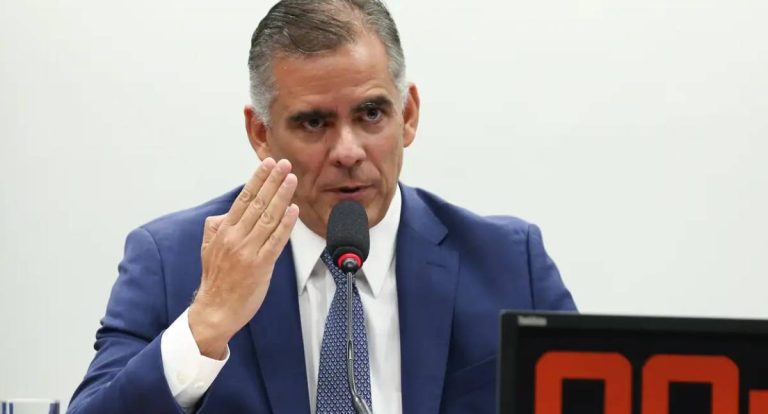 Leur Lomanto Júnior assume a presidência da CCJ na Câmara