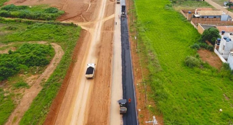 Linha 625 recebe pavimentação em pista dupla e melhora mobilidade urbana em Jaru