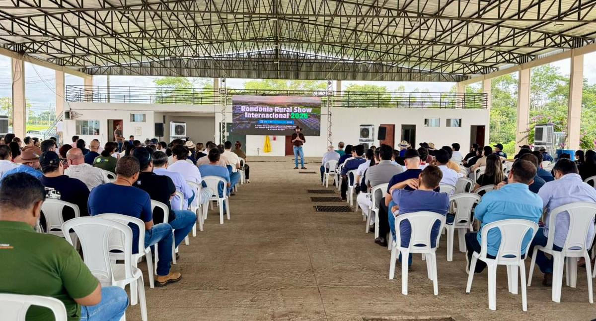 Manual da 13ª Rondônia Rural Show é apresentado a expositores em Ji-Paraná