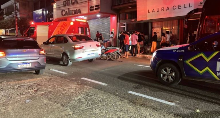 Mulher fica ferida em acidente próximo à Igreja Matriz