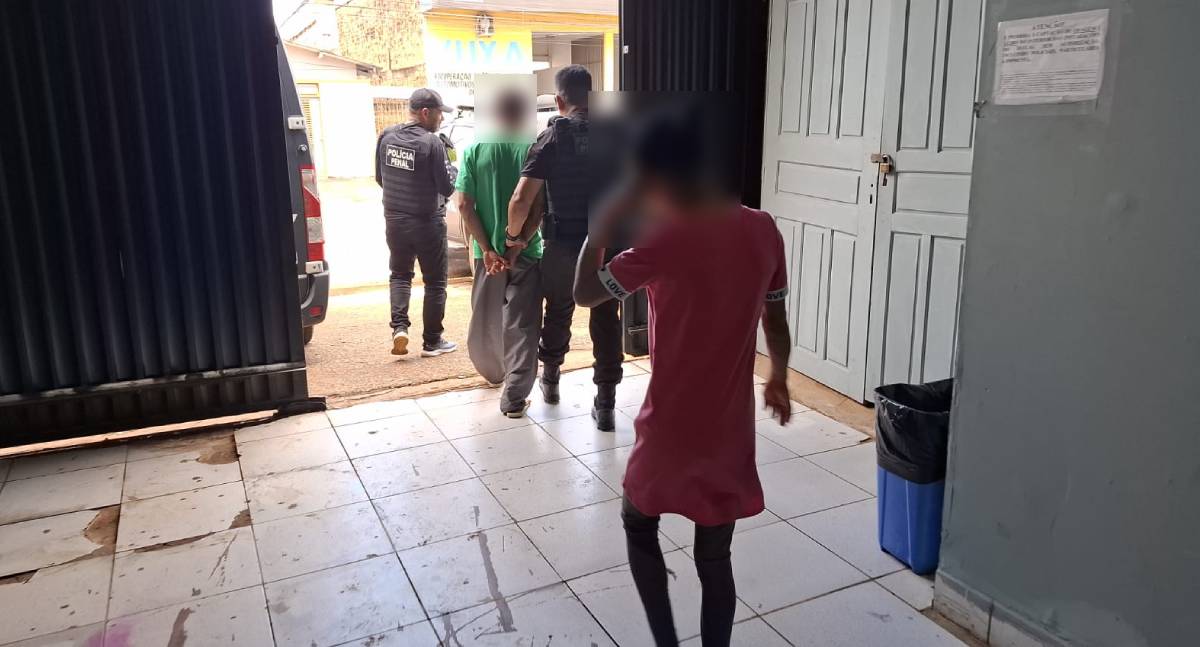 Mulheres e homem são presos ao tentarem infiltrar drogas em presídios