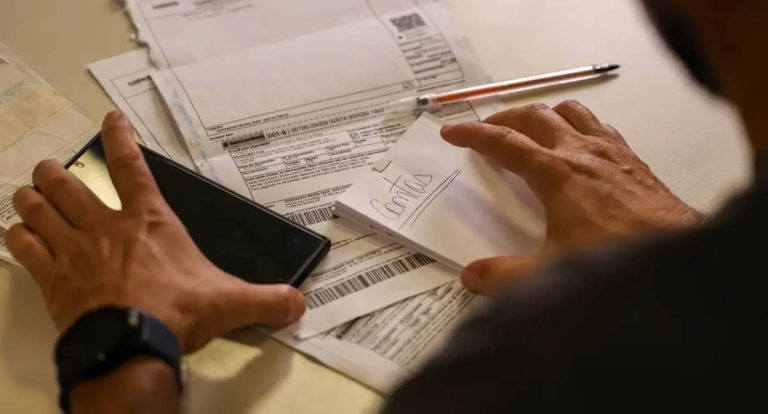 Novo valor do salário mínimo começa a ser pago nesta segunda