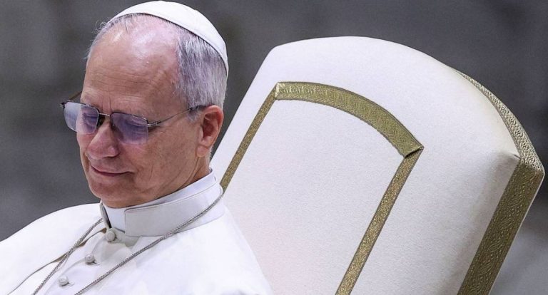 Papa pede diálogo entre Estados Unidos e Cuba após novas sanções