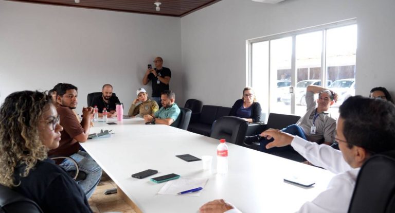 Prefeitura define últimos detalhes para desfiles dos blocos de rua