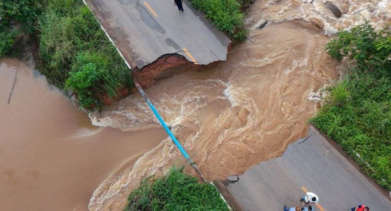 Prefeitura inicia obras na Estrada de Santo Antônio