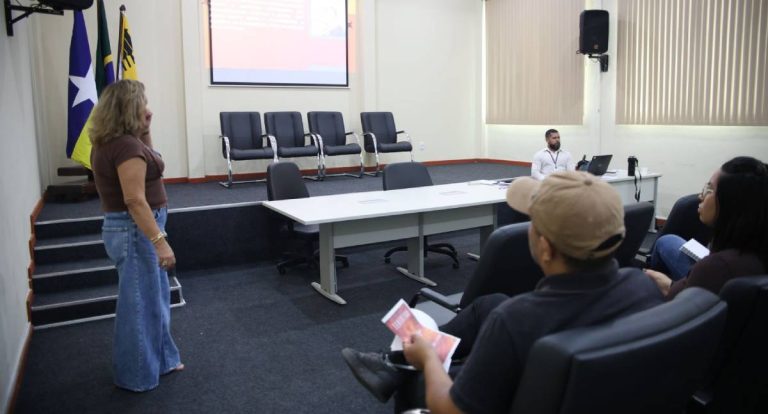 Prefeitura realiza ações educativas para servidores