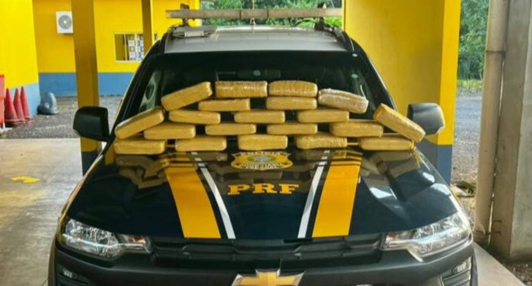 PRF apreende cerca de 20 kg de maconha em ônibus em Pimenta Bueno