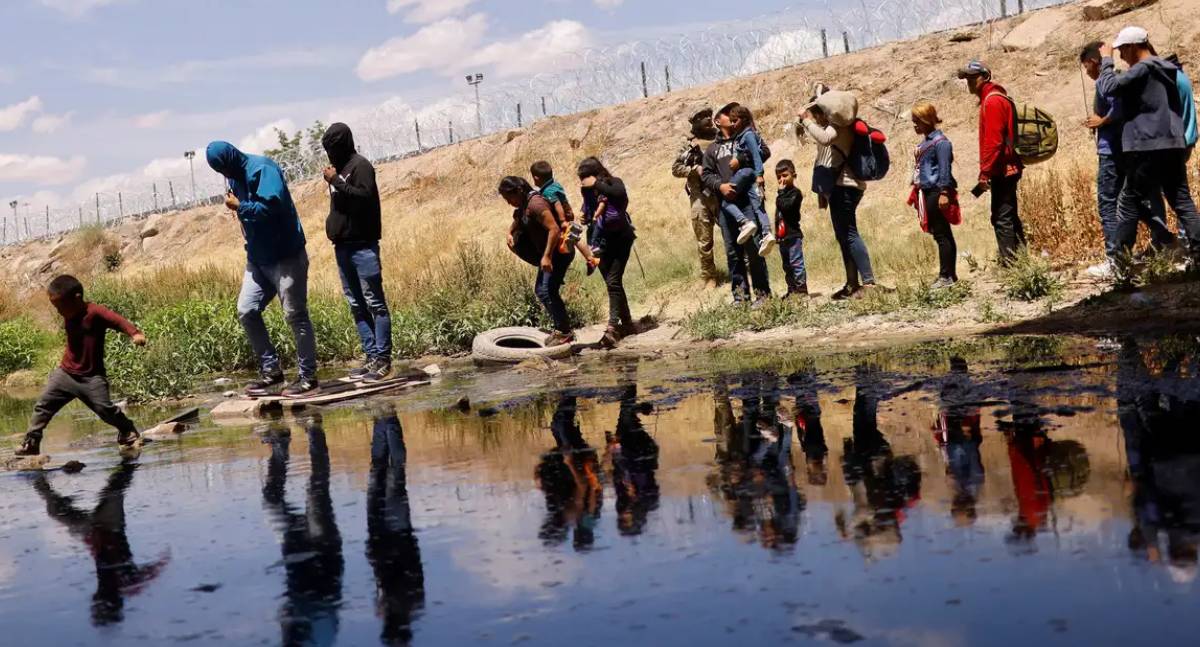 Quase 8 mil migrantes morreram em rotas perigosas durante o ano de 2025