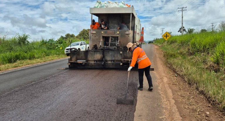 Rodovia-135 recebe microrrevestimento asfáltico em Alta Floresta d’Oeste