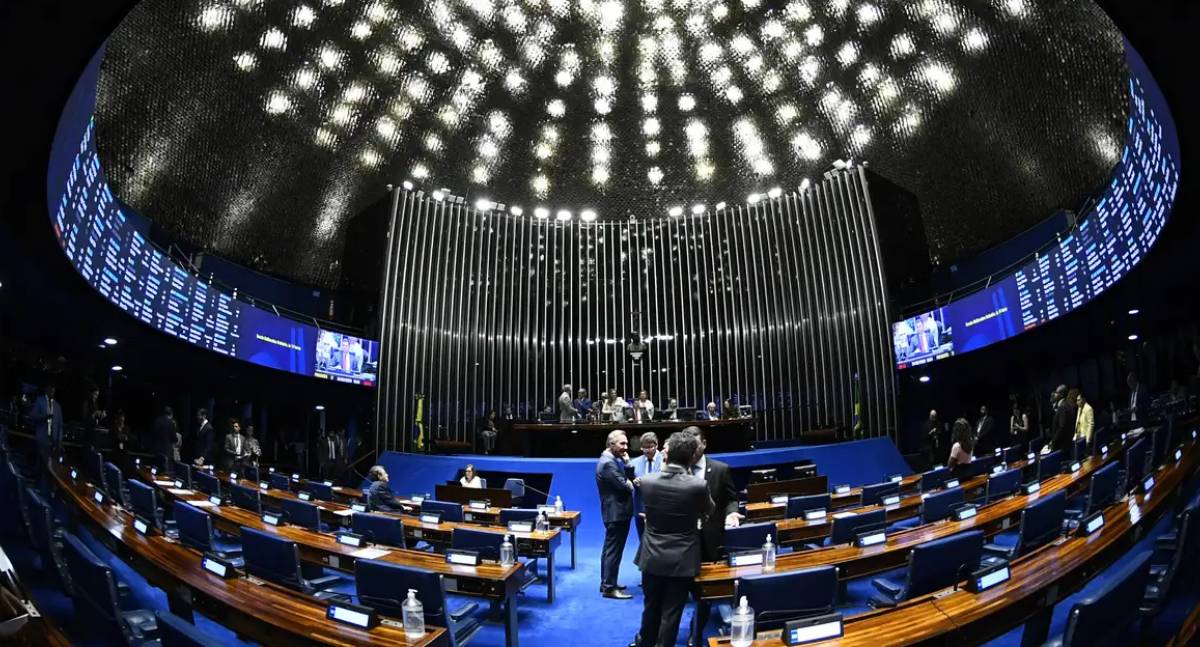 Senado endurece regras para condenados por morte de policiais