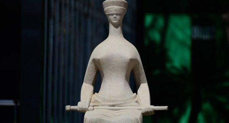 STF abre ano judiciário com presença de chefes dos poderes