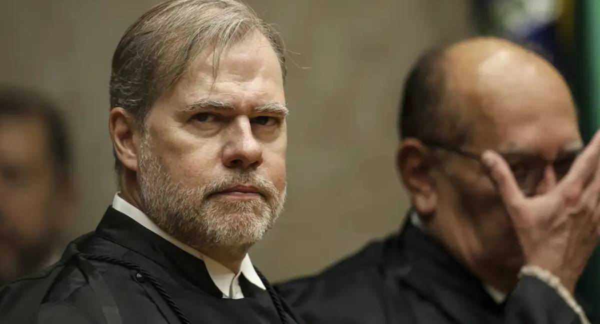 Toffoli determina envio de dados de celulares do Banco Master ao STF