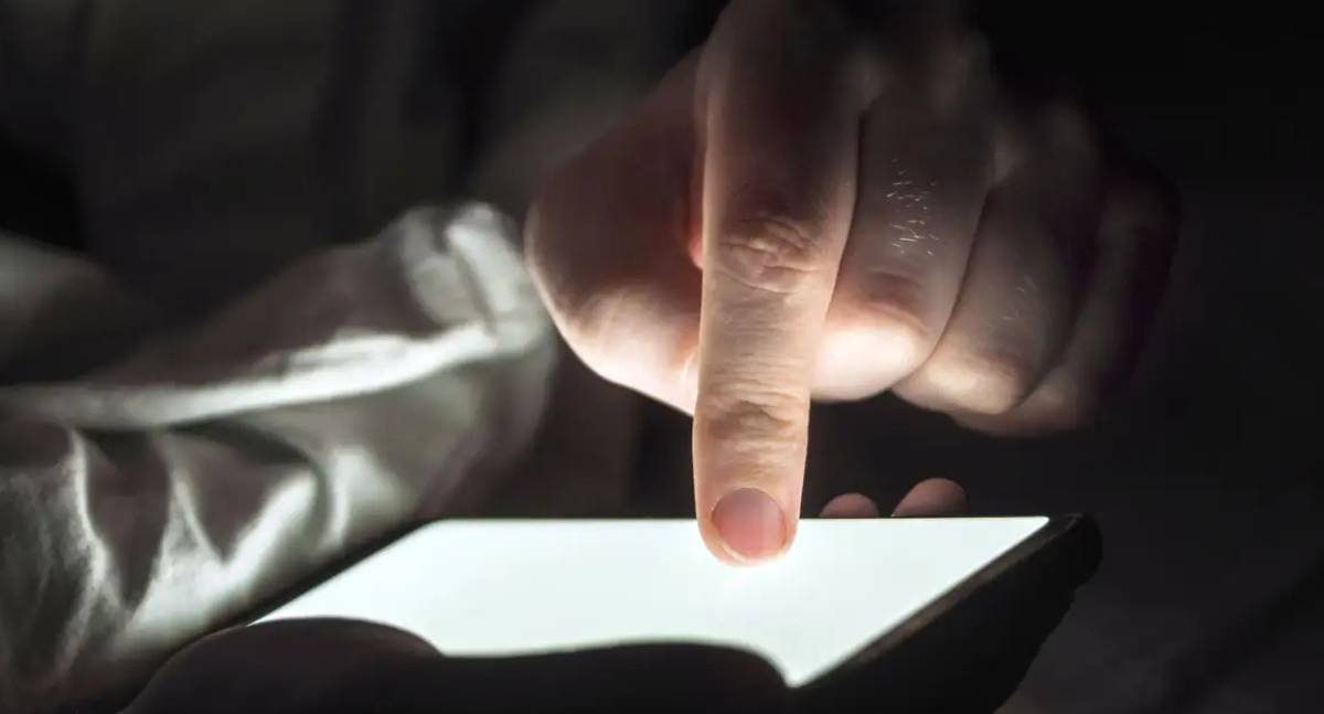 Uso de inteligência artificial impulsiona explosão de conteúdos falsos no Brasil