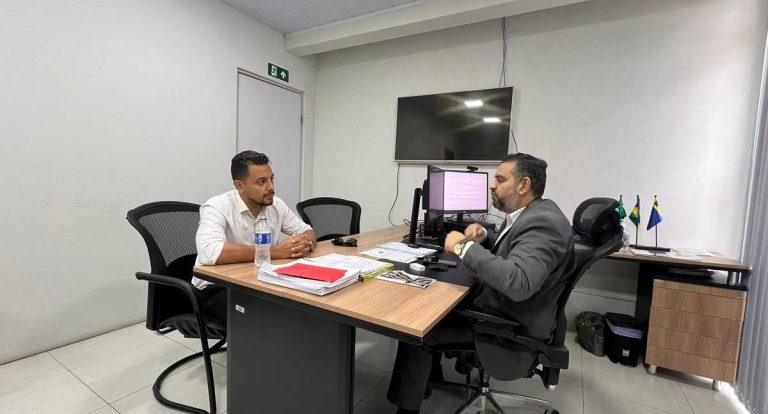 Vereador Dr. Gilber discute desempenho de Porto Velho no Ideb com secretário