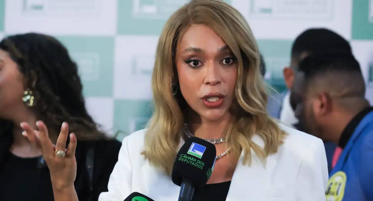 Ministério das Comunicações investiga apresentador Ratinho por declarações transfóbicas