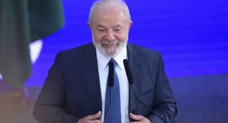 Lula inaugura novo setor de trauma em hospital no Rio