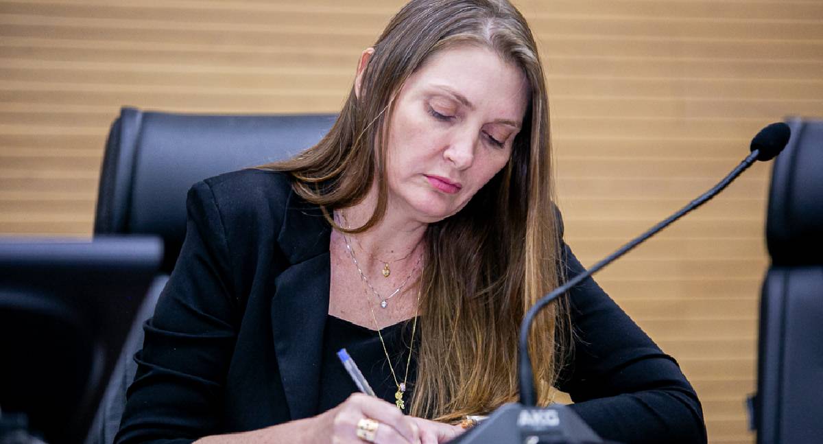 Gislaine Lebrinha destina R$ 100 mil para APAE de Alvorada D’Oeste