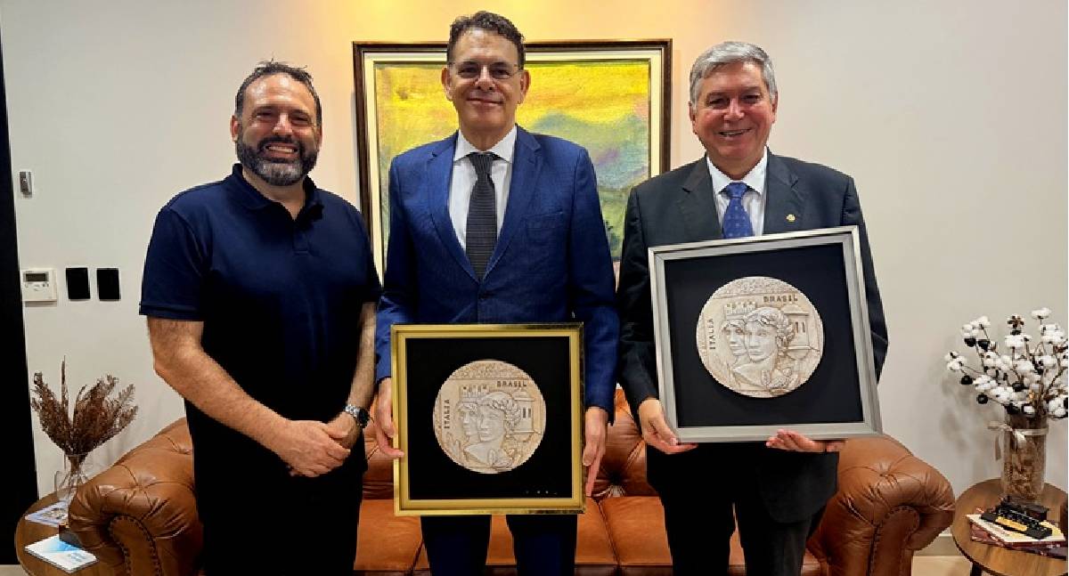 Alexandre Miguel recebe vice-cônsul da Itália em RO