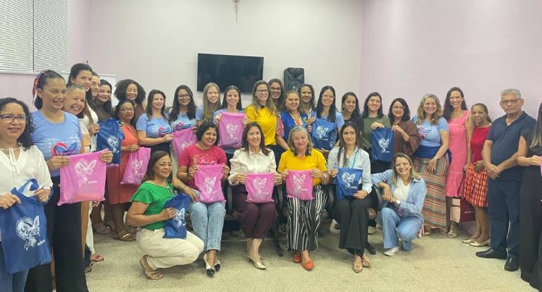 Campanha Lenços de Amor leva apoio a pacientes com câncer