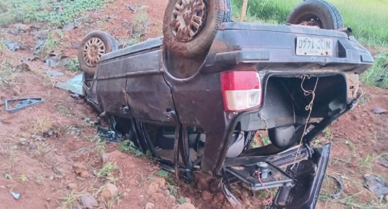 Capotamento em RO: motorista com CNH vencida