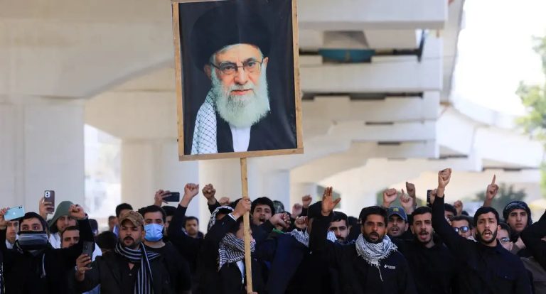 Morte de Khamenei eleva tensão entre Irã, EUA e Israel