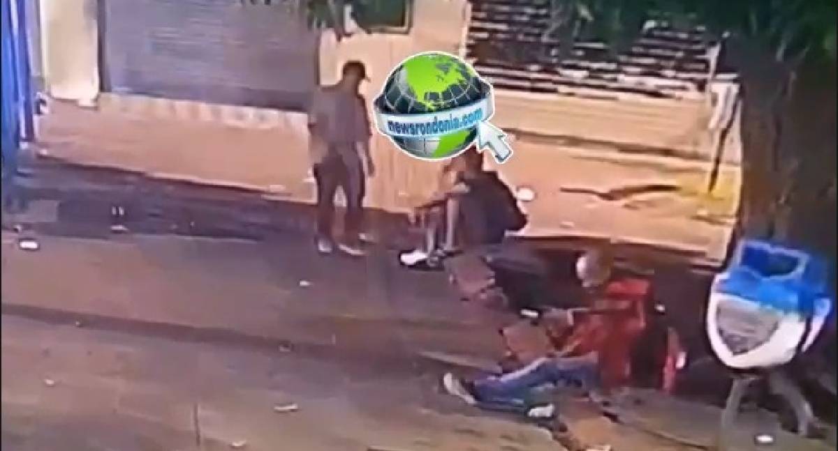 VÍDEO: Bandido assalta jovens na Praça do Baú em Porto Velho