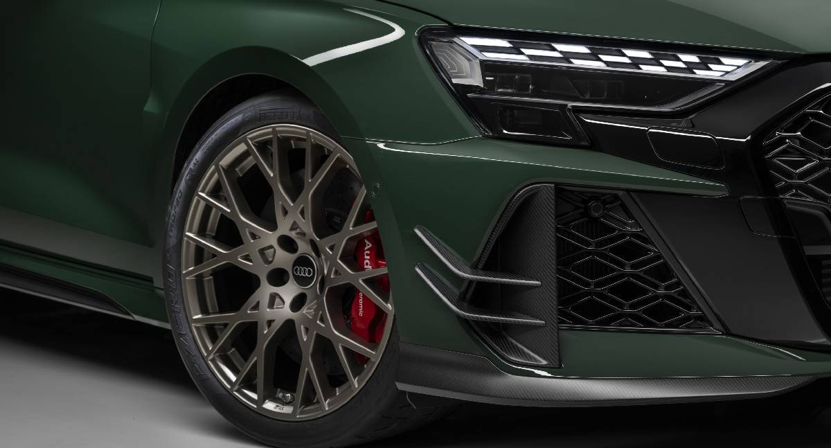 Audi celebra 50 anos do motor cinco cilindros com RS 3 limitado