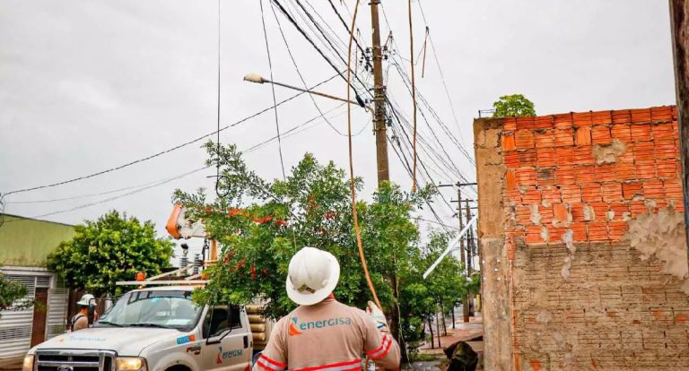 Alerta: Energisa orienta sobre risco com cabos rompidos