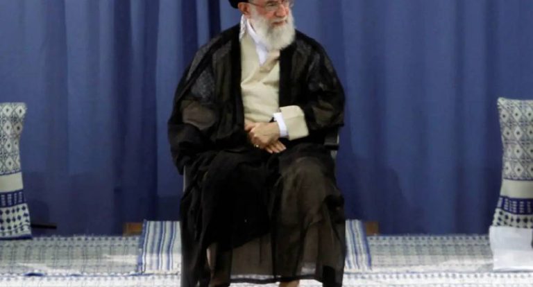 Irã descarta negociação com Trump após ataques